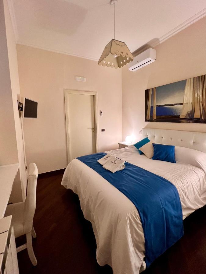 Appartamento Domus Elena - Plebiscito Napoli Esterno foto